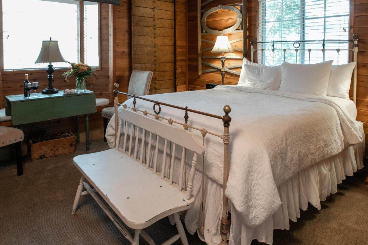 J Patrick Inn Cambria Kültér fotó
