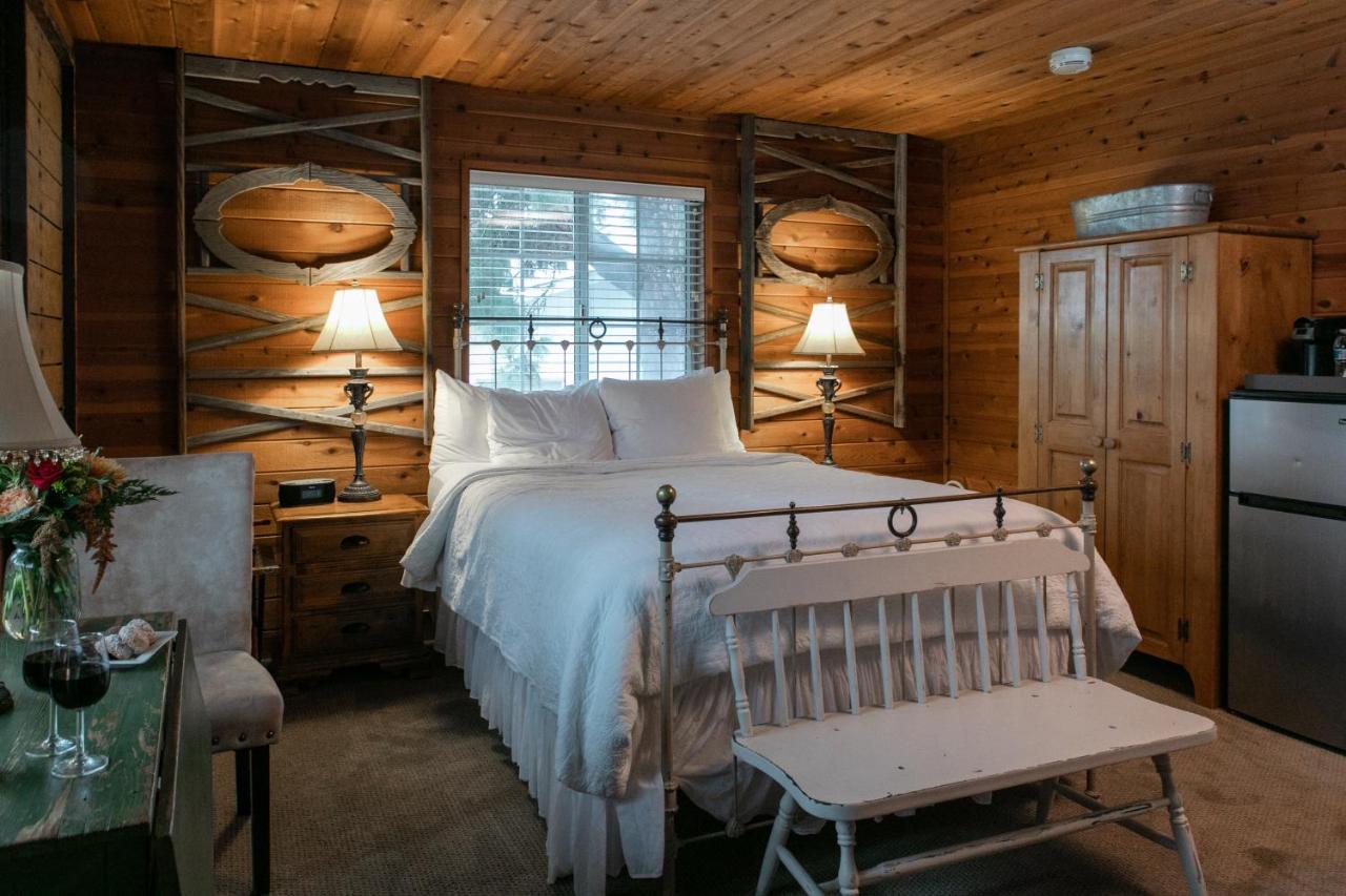 J Patrick Inn Cambria Kültér fotó
